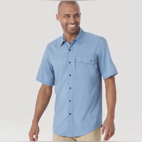 WRANGLER™ ATG MEN'S OUTDOORS SHORT SLEEVE ZIP POCKET SHIRT CORONET BLUE SIZE XL - Picture 1 of 12
